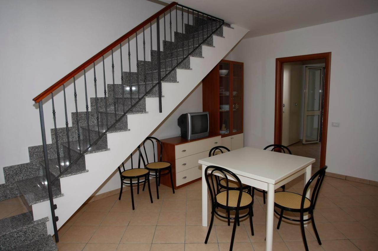 Residence Gualtieri Sant'Andrea Apostolo dello Ionio Exterior foto